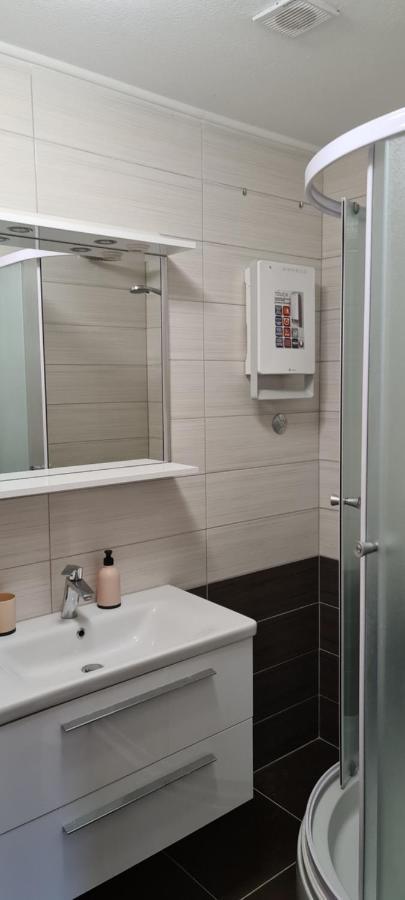 Luxury Apartments Oasis Lumbarda Exterior photo